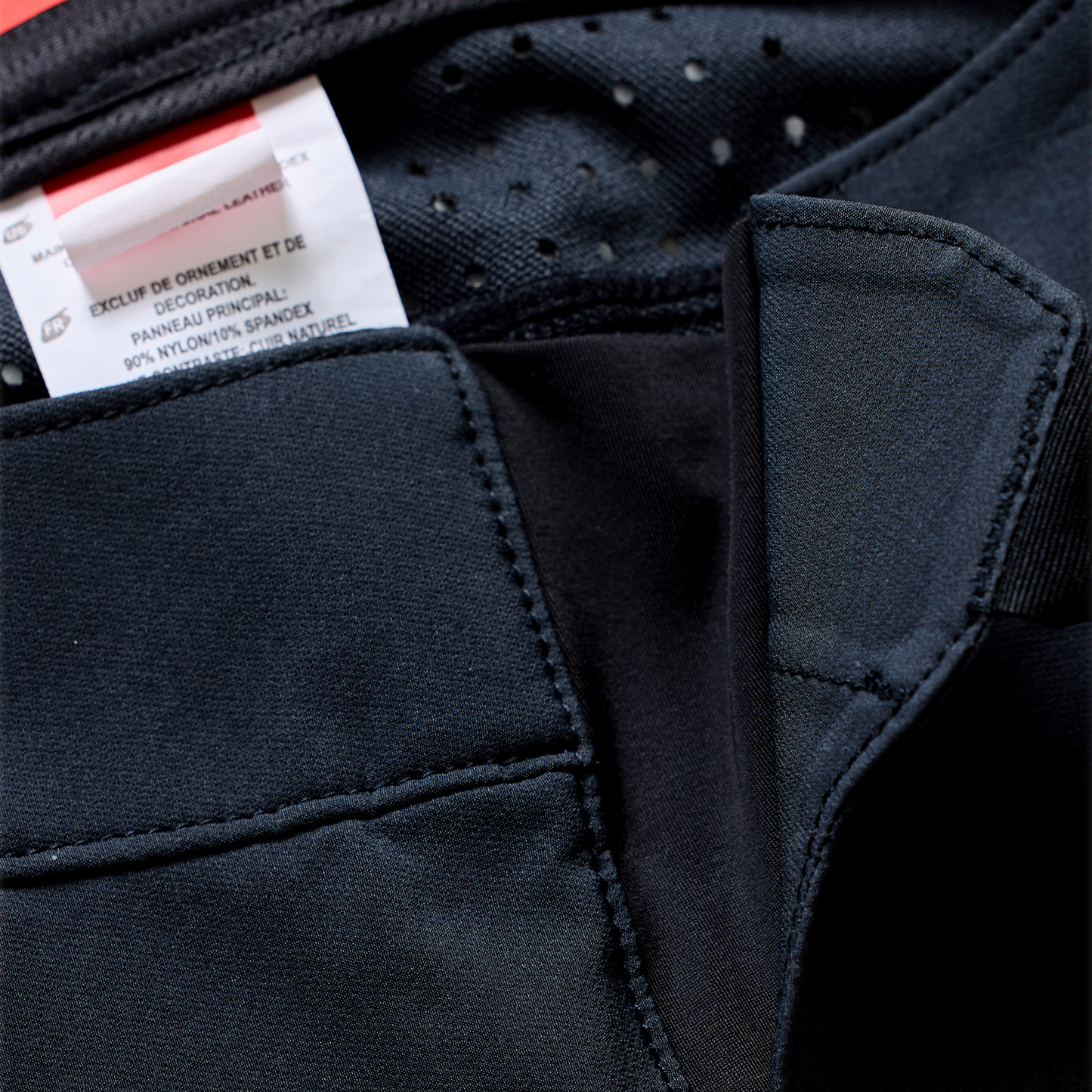 STAGE SHORT SHELL MONO BLACK