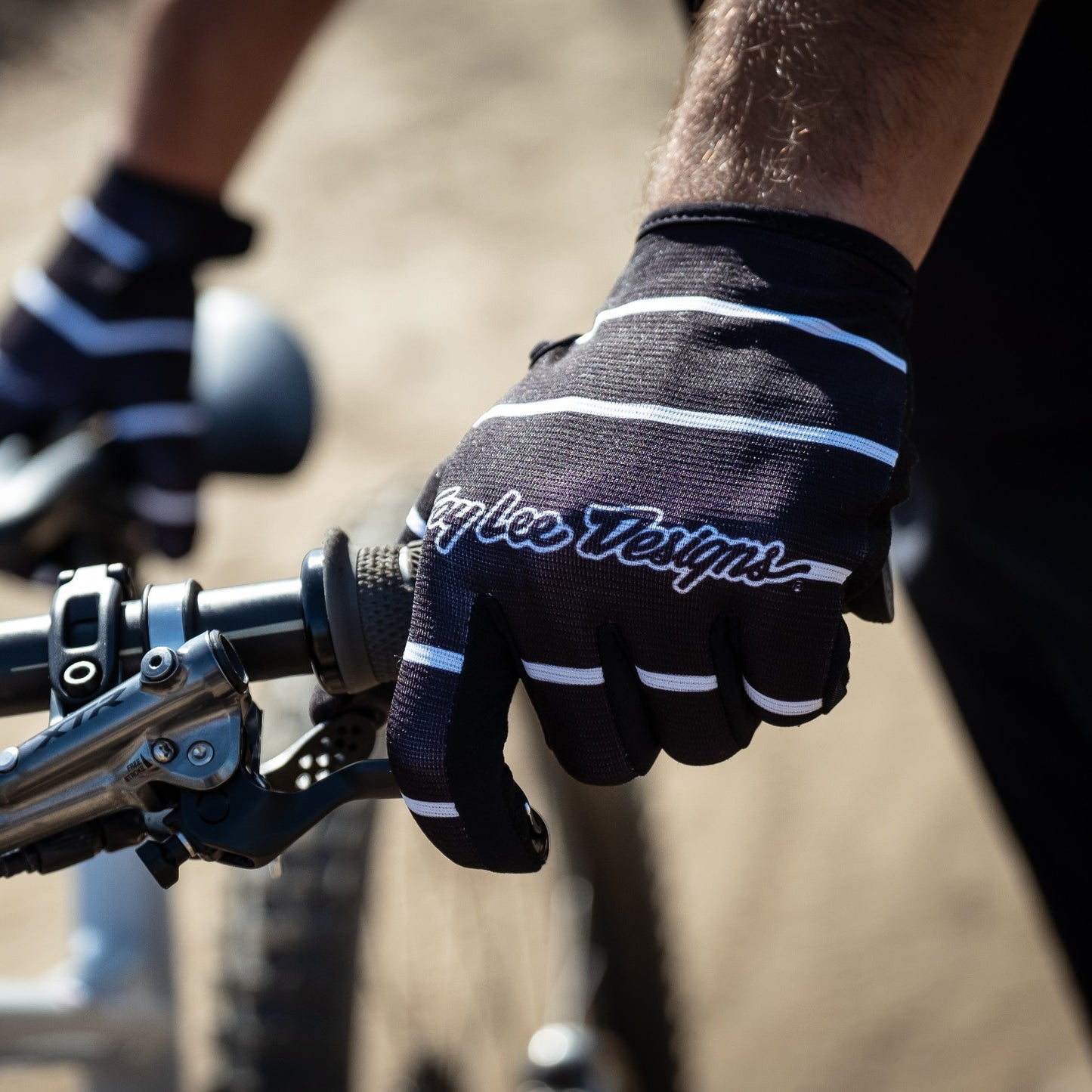 FLOWLINE GLOVE BLACK