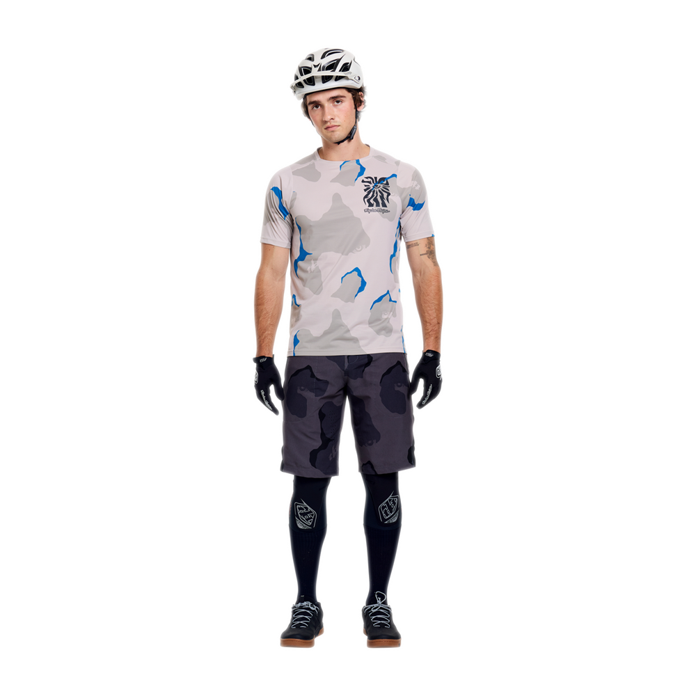 SKYLINE PRO SHORT SHELL FLOW CAMO CARBON