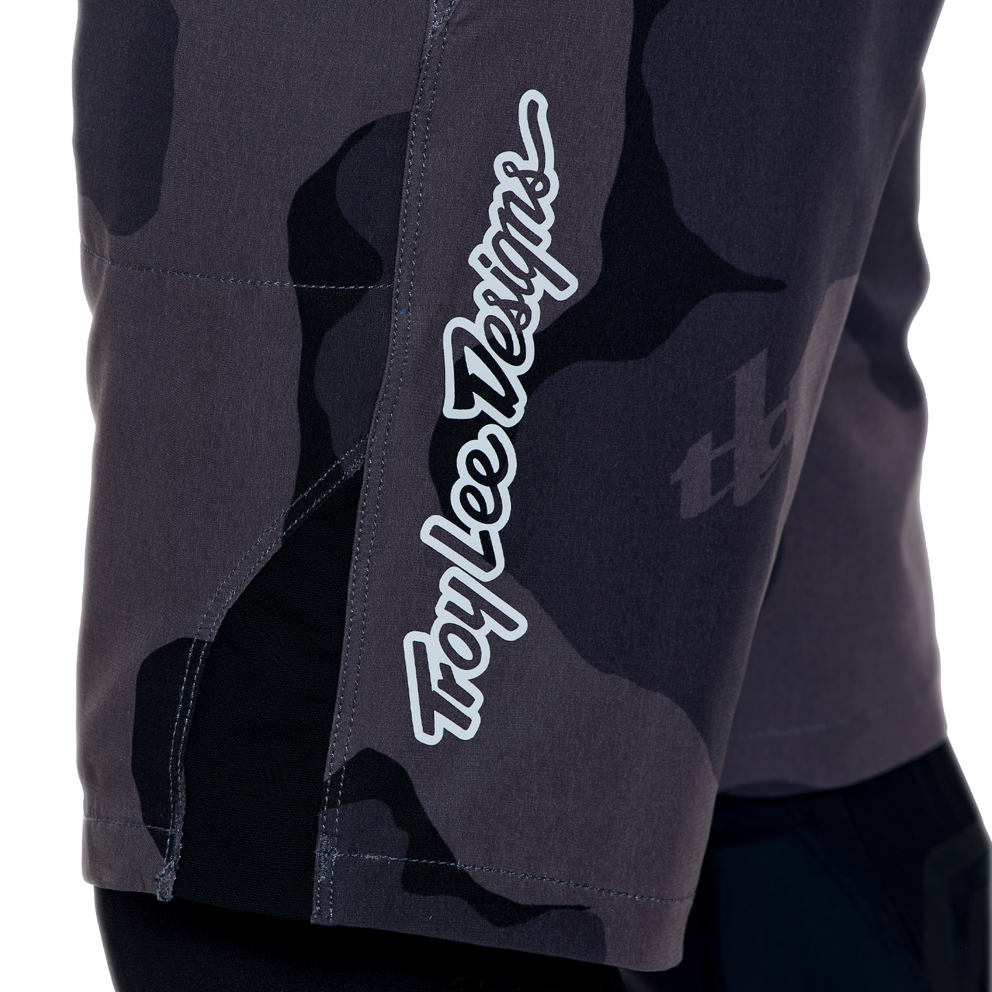 SKYLINE PRO SHORT SHELL FLOW CAMO CARBON