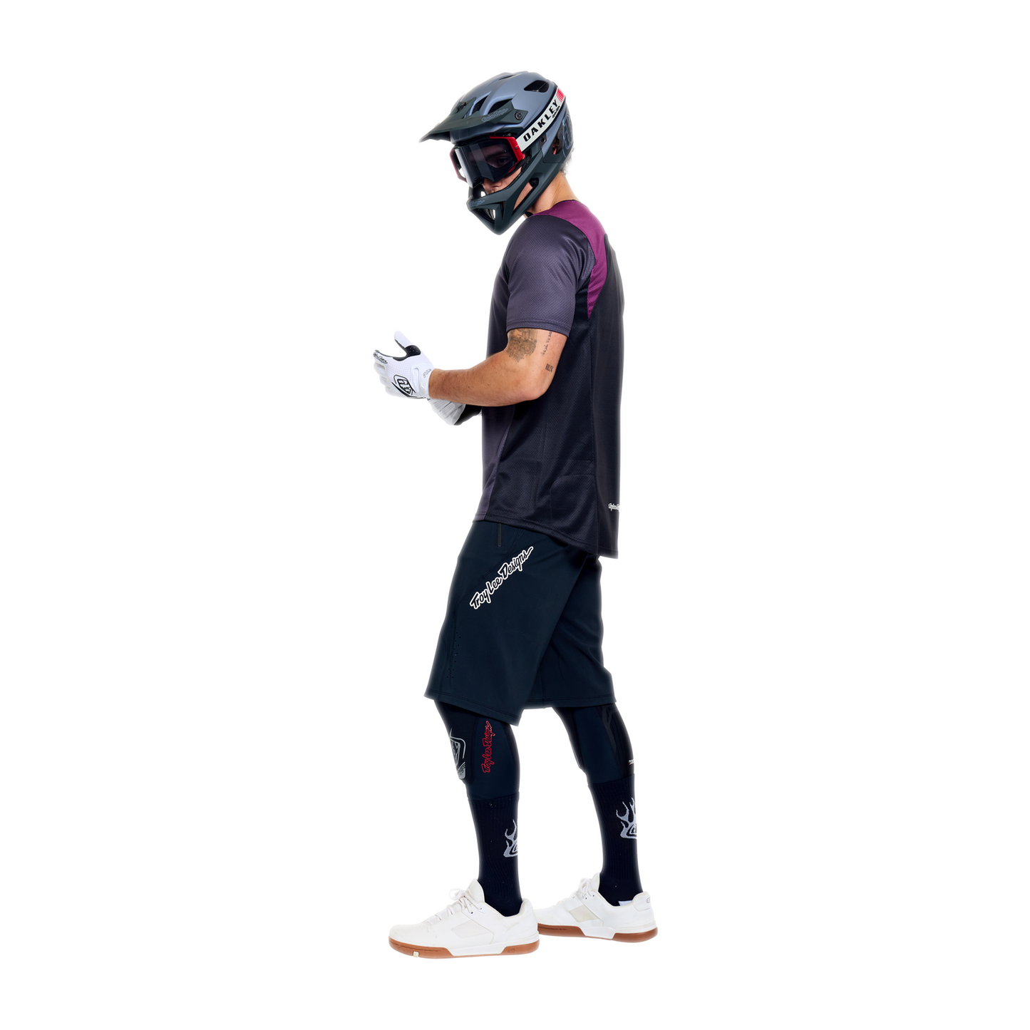 STAGE SHORT SHELL MONO BLACK