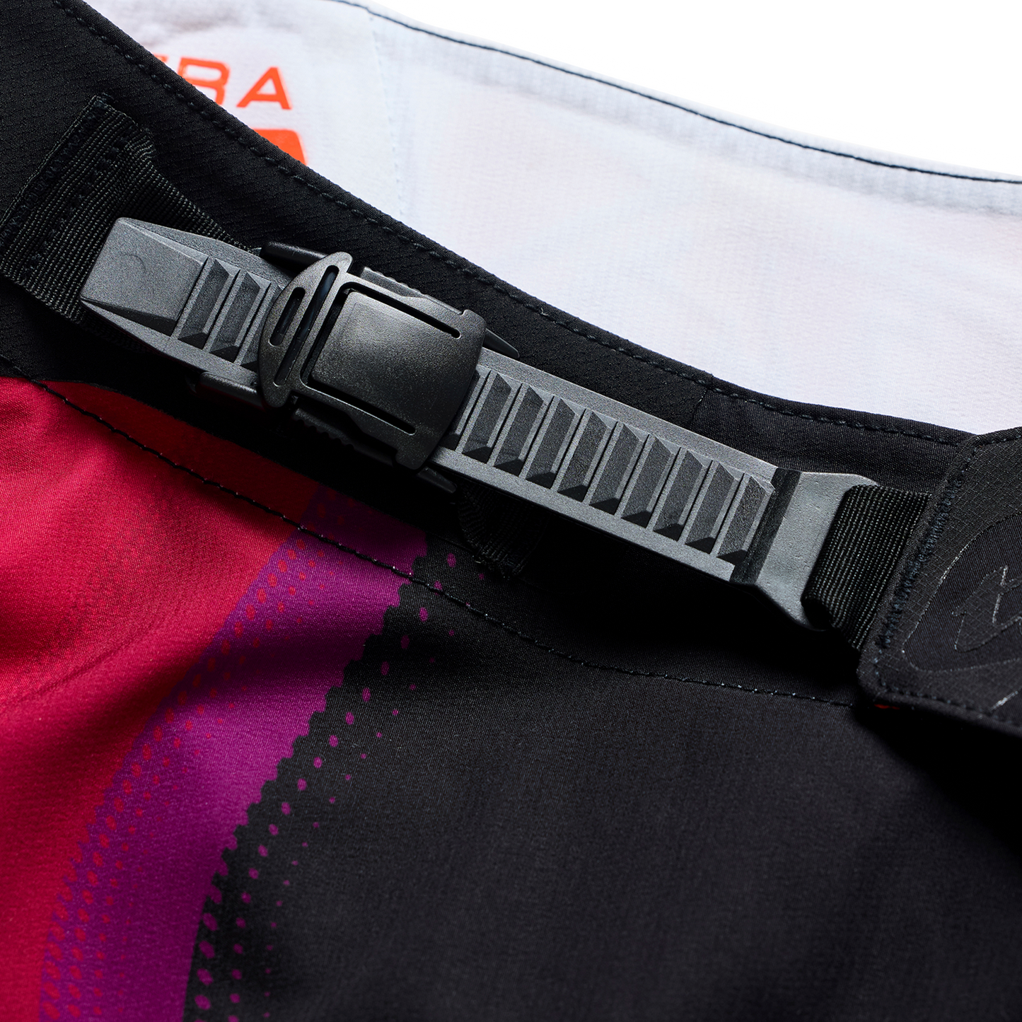 SE ULTRA PANT VISION BLACK / FUCHSIA