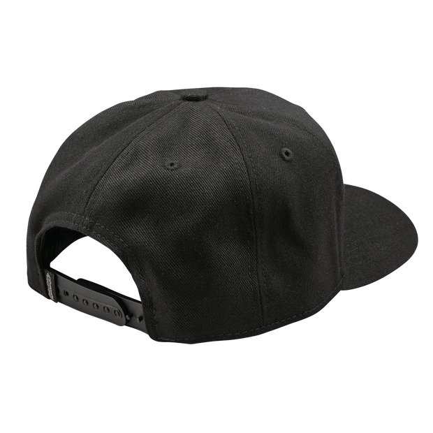 CURVED SNAPBACK HAT BADGE BLACK