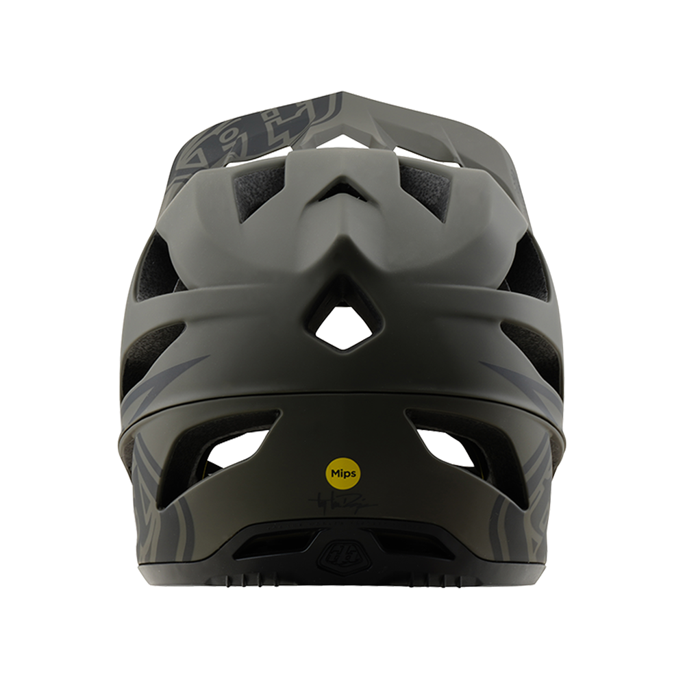 STAGE AS HELMET STEALTH CAPER