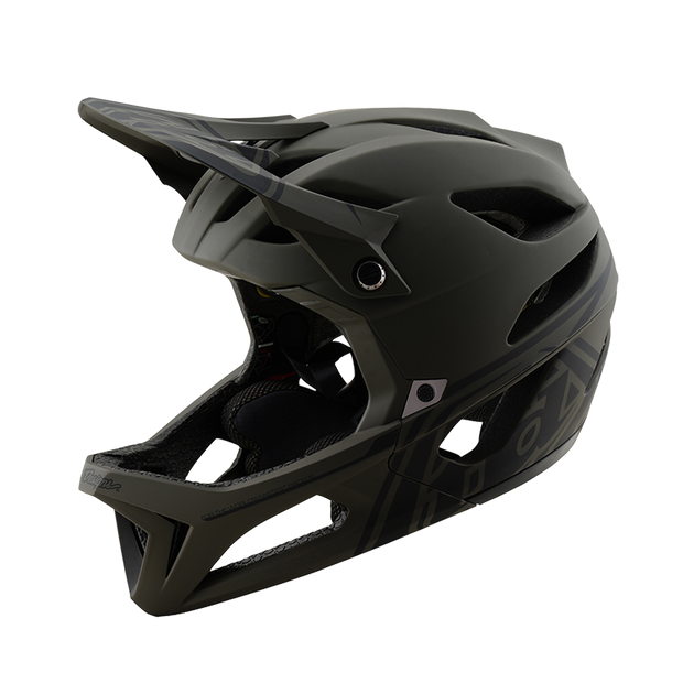 STAGE AS HELMET STEALTH CAPER