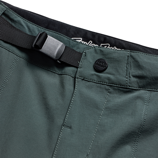 SKYLINE TRAIL PANT | MONO DARK FOREST