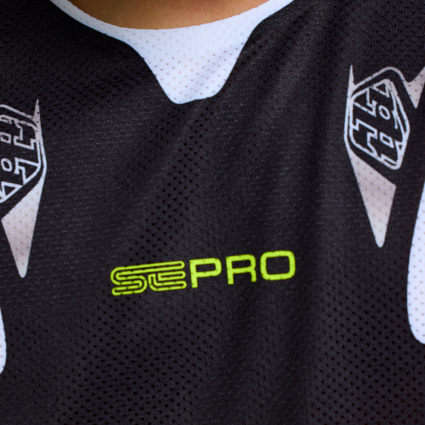 YOUTH SE PRO JERSEY SALVO BLACK / WHITE